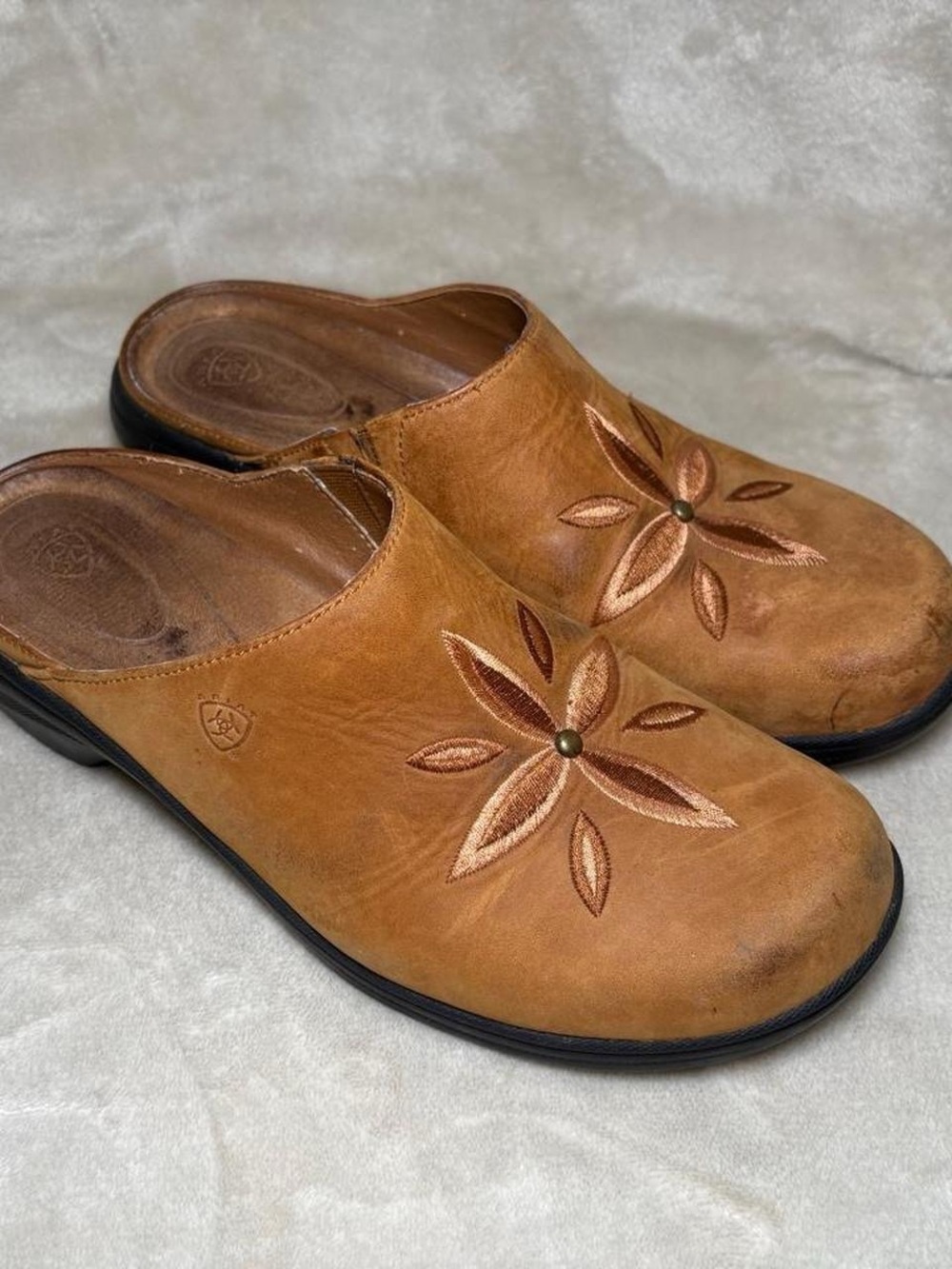 Ariat Tan Leather Slip-On Mules with Floral Embroidery